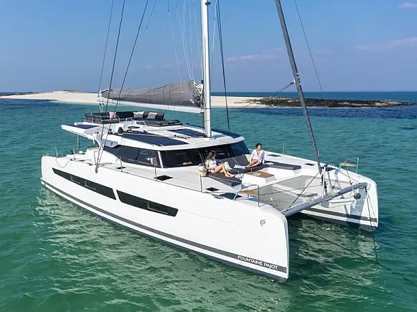 Fountaine Pajot - Aura 51